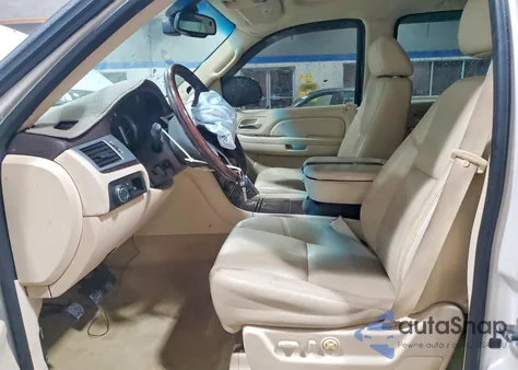 2008 Cadillac Escalade Ext z USA, uszkodzony, nr VIN 3GYFK62888G140177